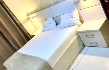 DAKAR SICAP : Chambre climatisée avec balcon à louer