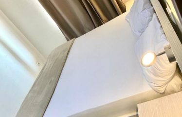 DAKAR SICAP : Chambre climatisée avec balcon à louer