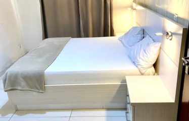 DAKAR SICAP : Chambre climatisée avec balcon à louer