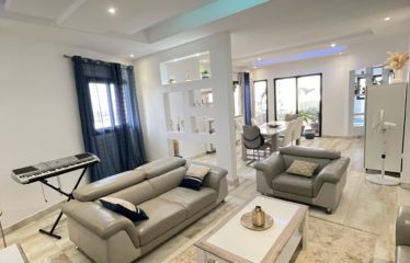 DAKAR MAMELLES : Appartement Duplex meublé à louer