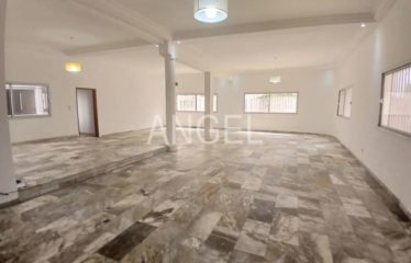 DAKAR ALMADIES : Grande villa à louer 3 chambres