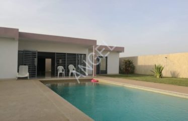 NGAPAROU : Belle  villa à louer 3 chambres piscine