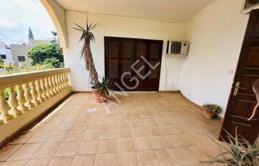 DAKAR ALMADIES : Villa contemporaine R+1 à louer