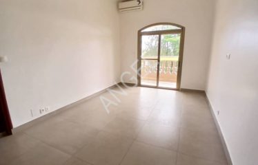 DAKAR MERMOZ : Villa à louer à Sotrac Mermoz