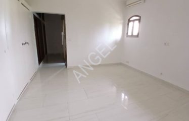 DAKAR MERMOZ : Villa à louer à Sotrac Mermoz