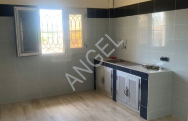 POPENGUINE : Maison R+2 à vendre à Popenguine