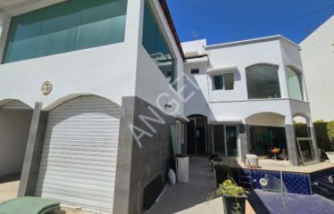 DAKAR ALMADIES : Villa à louer aux Almadies