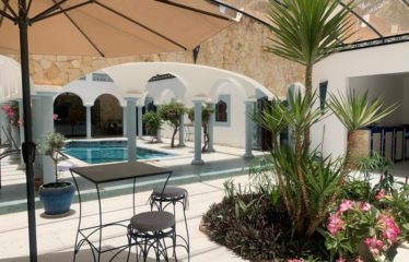 NGAPAROU : Riad entièrement meublé situé à seulement 400 mètres de la plage