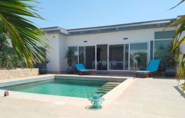SOMONE : Agréable villa moderne avec piscine proche lagune