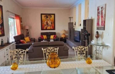 SALY : Villa avec piscine et titre foncier en résidence à vendre