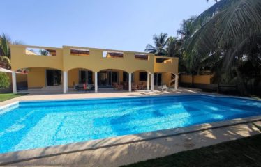 SALY : Magnifique spacieuse villa avec piscine à vendre proche mer