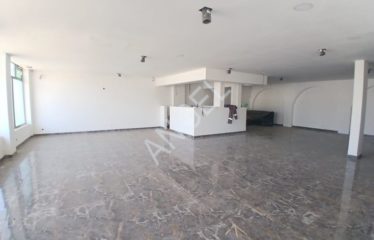 DAKAR HANN : Local commercial en mezzanine à louer aux Maristes