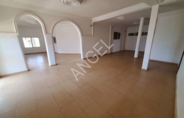 DAKAR ALMADIES : Appartement duplex à louer aux Almadies