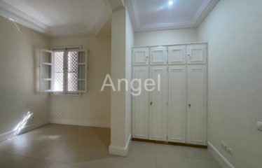 DAKAR PLATEAU : Appartement de 250 m² à louer situé dans le Haut Plateau