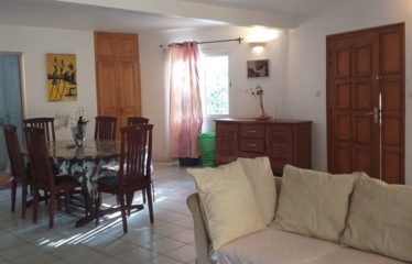 SALY : Jolie villa à vendre dans résidence pieds dans l’eau