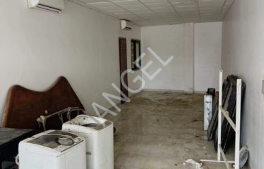 DAKAR SIPRES : Magasins à louer à l’entrée de la Cité Mourtada sur la VDN