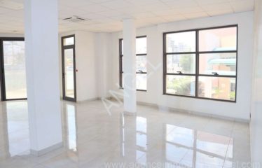 DAKAR SIPRES : Plateaux de bureau à louer sur la VDN