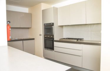 DAKAR FANN-MERMOZ : Appartement à louer séjour 3 chambres à OCEAN DRIVE