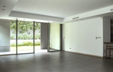 DAKAR FANN-MERMOZ : Appartement à louer séjour 3 chambres à OCEAN DRIVE