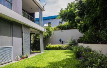 DAKAR FANN-MERMOZ : Appartement à louer séjour 3 chambres à OCEAN DRIVE