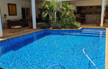 SALY : Villa avec piscine et titre foncier en résidence à vendre
