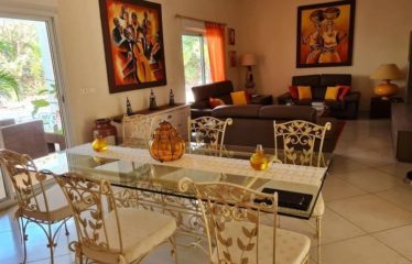 SALY : Villa avec piscine et titre foncier en résidence à vendre