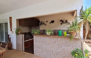 SALY : Villa avec piscine et titre foncier en résidence à vendre