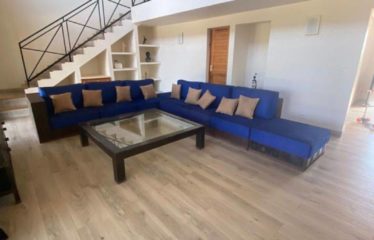 NIANING : Villa en résidence avec piscine à vendre