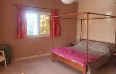 NGAPAROU : Villa avec piscine en 3ème ligne à vendre