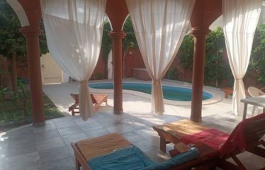 NGAPAROU : Villa avec piscine en 3ème ligne à vendre