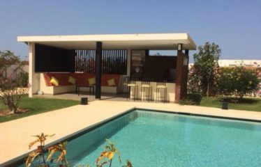 NGUERIGNE : Villa moderne d’exception avec piscine à louer