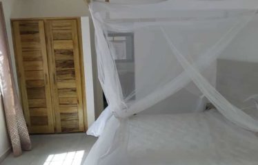 NGAPAROU : Villa neuve avec piscine dans un nouveau quartier résidentiel