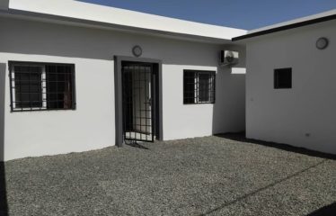 NGAPAROU : Villa neuve avec piscine dans un nouveau quartier résidentiel