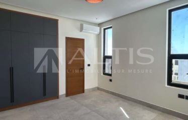 DAKAR CORNICHE OUEST: Magnifique Appartement F4, vue sur mer à louer