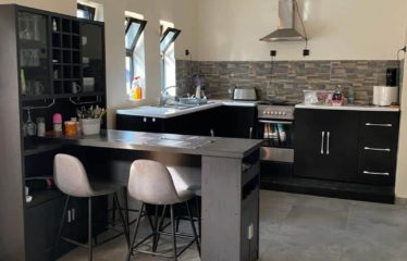 NGAPAROU : Vila à vendre Ngaparou