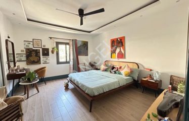 DAKAR FANN HOCK : Très belle villa R+1 avec piscine et espace vert composé