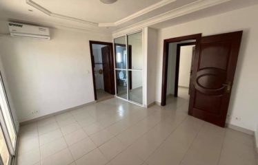 DAKAR ALMADIES : Très beau F4 corniche Almadies à louer