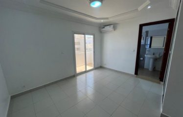 DAKAR ALMADIES : Très beau F4 corniche Almadies à louer
