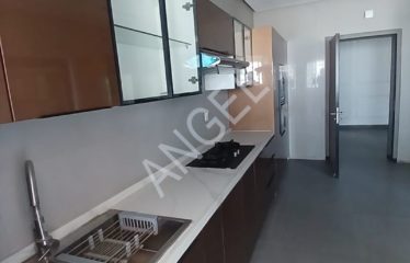 DAKAR FANN : Des appartements de type F6 à louer au  2ème étage