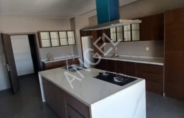 DAKA FANN : Appartement Penthouse à louer au 3ème et dernier étage