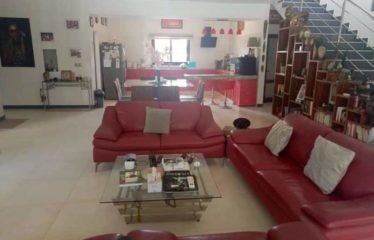 NGUERIGNE : Villa contemporaine 4 chambres avec piscine à vendre