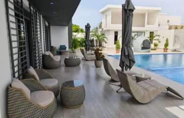NGUERIGNE : Villa contemporaine 6 chambres avec piscine à vendre
