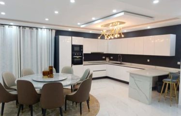 NGUERIGNE : Villa contemporaine 6 chambres avec piscine à vendre