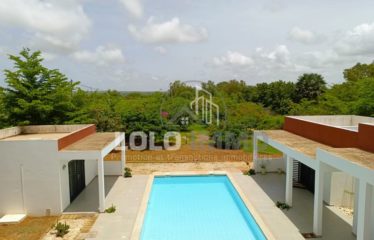 NGUERIGNE : Villa 4 chambres avec piscine à vendre