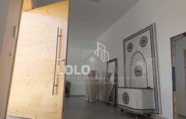 NGUERIGNE : Villa haut standing 5 chambres avec piscine à vendre
