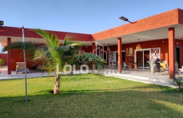 NGUERIGNE : Villa Maison d’hôtes 6 chambres avec piscine à vendre