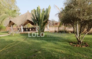 NGUERIGNE : Domaine exceptionnel de 12 000 m2 avec villas existantes à vendre