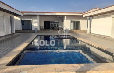 NGUERIGNE : Villa contemporaine plain pied avec piscine à vendre
