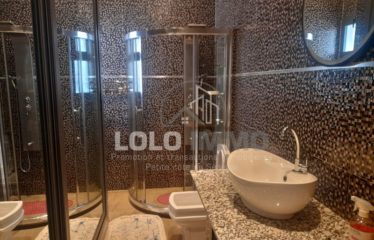 NGUERIGNE : Villa contemporaine plain pied avec piscine à vendre