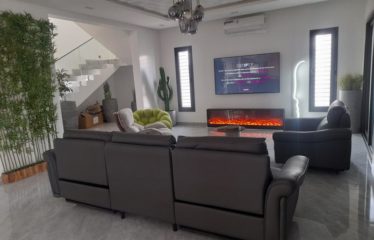 NGUERIGNE : Villa contemporaine de standing en R+1 4 chambres avec piscine à vendre